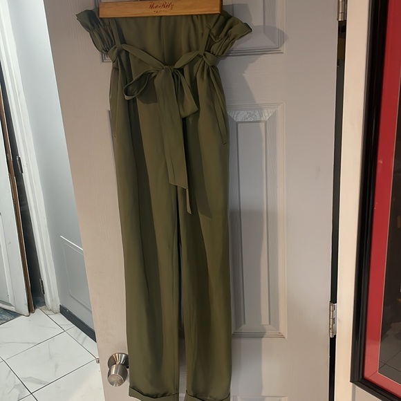 Street west society, olive colored, straight leg, trouser, in size XS, pockets - Picture 2 of 7